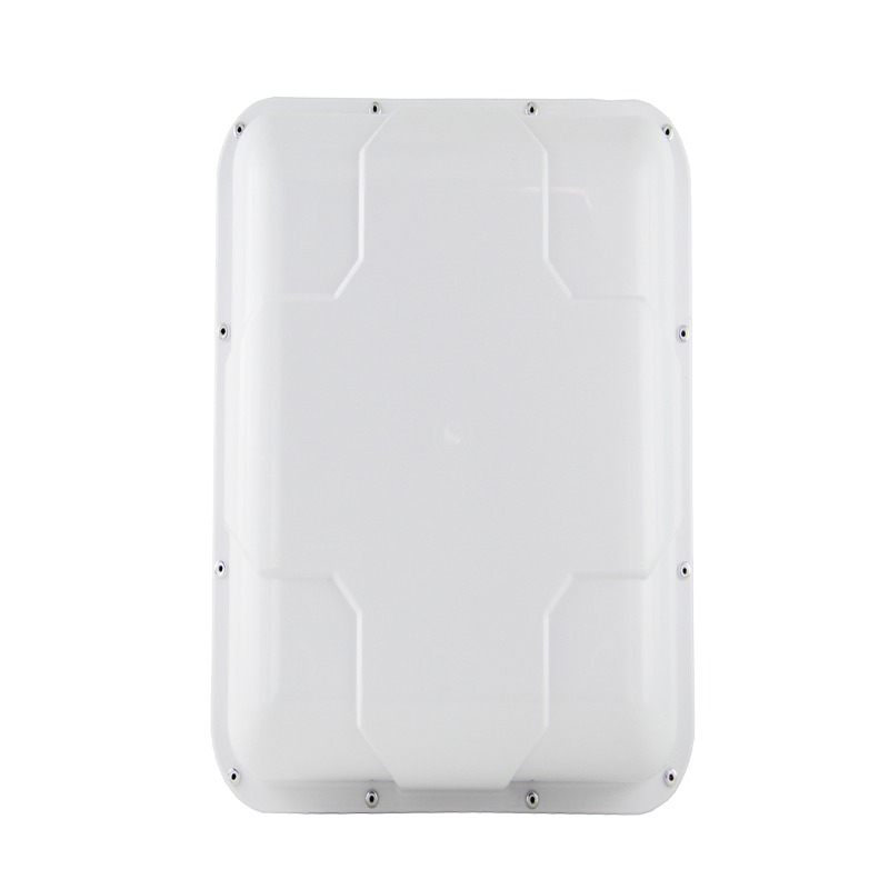 Антенна наружная F-GSM 2700 14.5 дБ (800–2700 МГц) на белом фоне