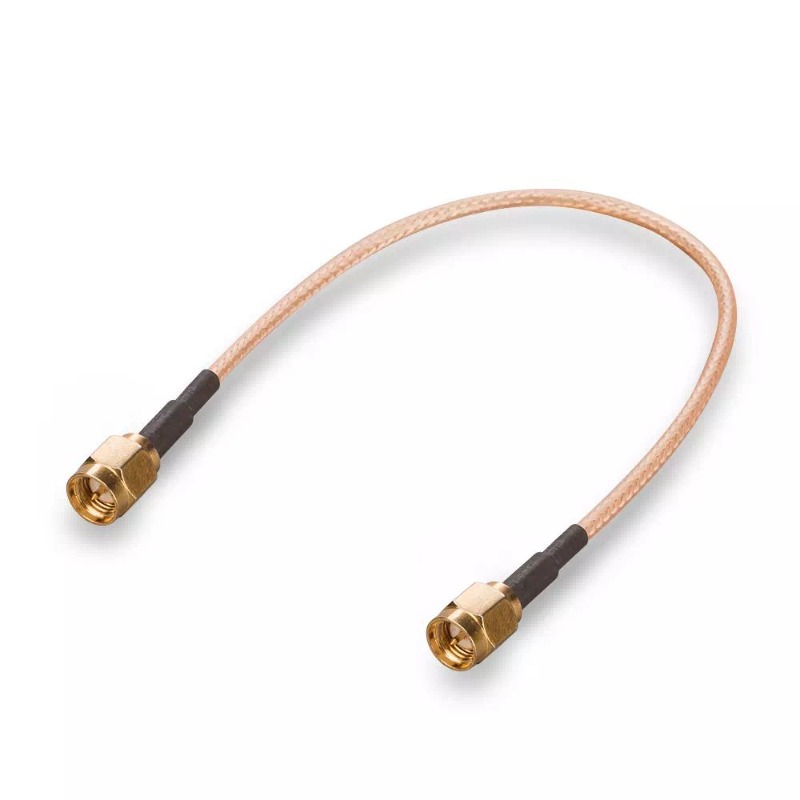 Пигтейл SMA(male) – SMA(male), 250 мм на белом фоне