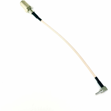Пигтейл CRC9(male) – F(female) на белом фоне