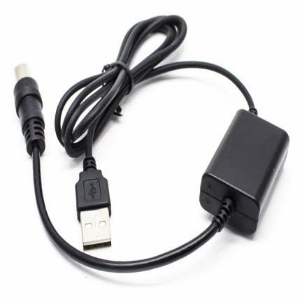 Инжектор питания 5V UI-01 для антенных усилителей на белом фоне