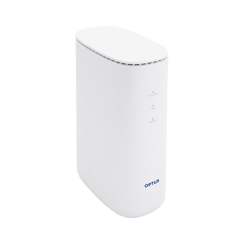 Роутер ZTE MF289D LTE cat.12 на белом фоне