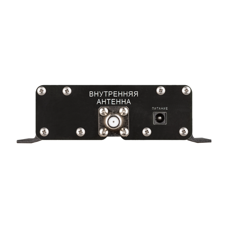 3G репитер KROKS RK2100-50 на белом фоне