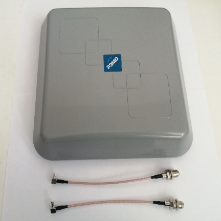 Антенна LOTUS-15F MIMO 3G/4G 1700–2600 МГц на белом фоне