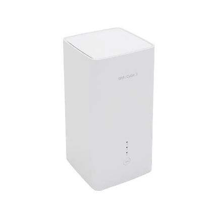 3G/4G Huawei B628-350 LTE Cat.12 на белом фоне
