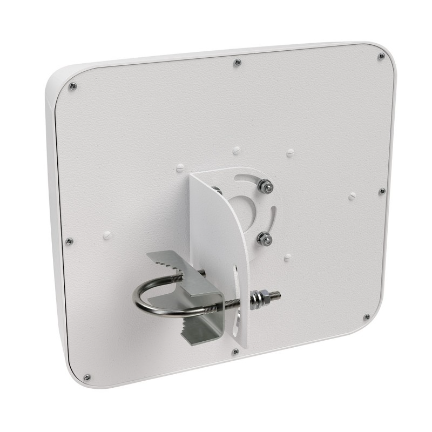 Антенна BAS-2337-F Flat (800/1800–2700 МГц) на белом фоне