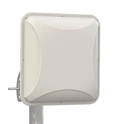 PETRA BB 75, панельная, К дБ 12-15, 75 ОМ, 1800MHz,2100MHz,2400MHz,2600MHz, на белом фоне