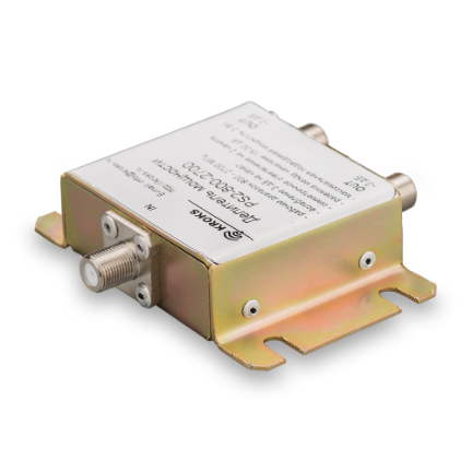 Делитель мощности KROKS PS2-800-2700-75 на белом фоне
