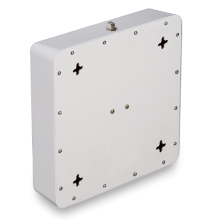 Широкополосная антенна KROKS KP10-800/2100W на белом фоне